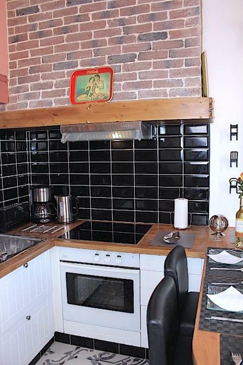 Le Duplex Du Mole Apartment Сет Екстериор снимка