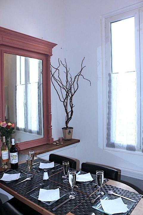 Le Duplex Du Mole Apartment Сет Екстериор снимка